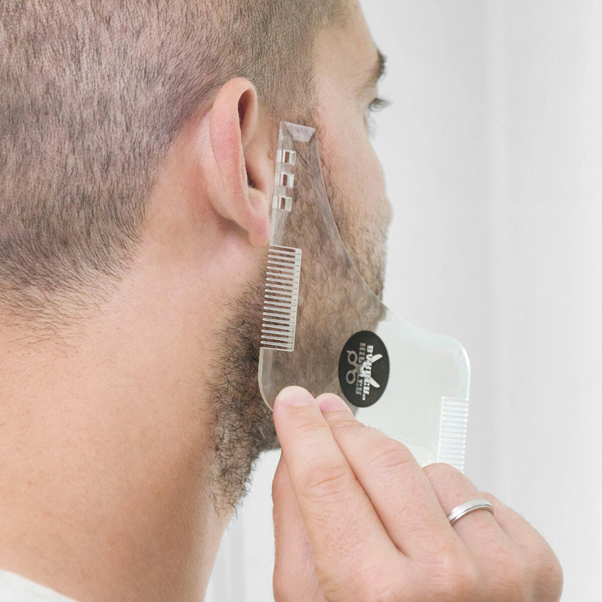 Hipster Barber Beard Template for Shaving InnovaGoods product packaging